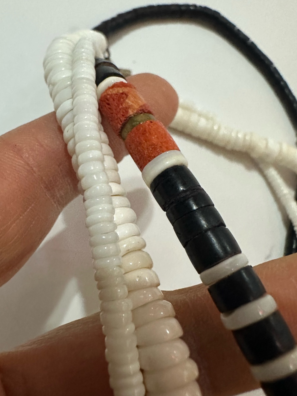 Hand made Shell necklaces + 1 shell bracelet - Picture 2 of 9